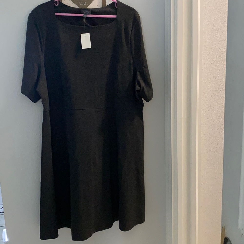 The Limited Woman’s Dress